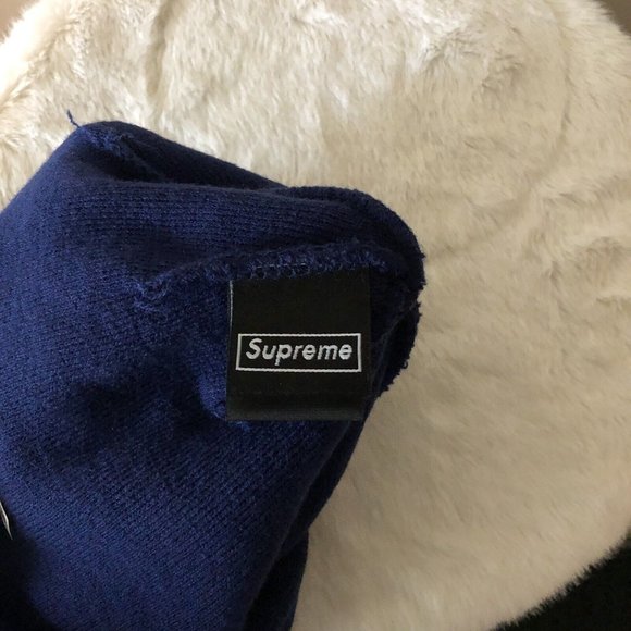 Supreme New Era Box Logo Beanie (FW21) Washed Navy - Picture 2 of 6